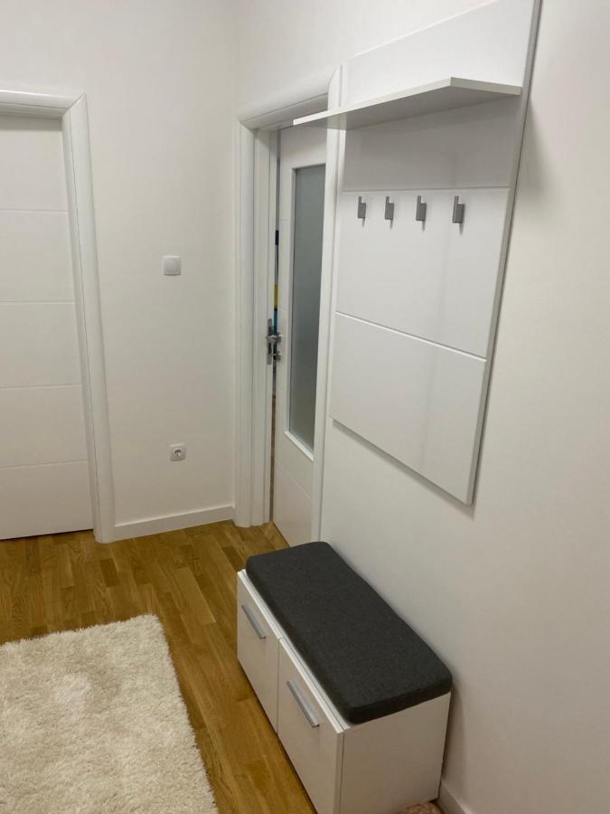 Apartman Dedijer 特雷比涅 外观 照片
